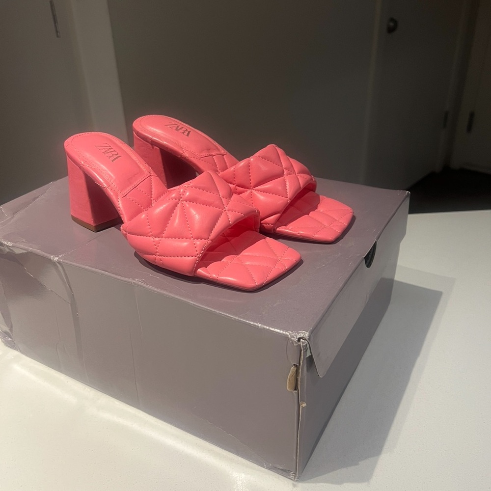 Pretty in Pink Zara Heels. Size 40. Very Comfortable!